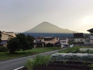 二色の富士山