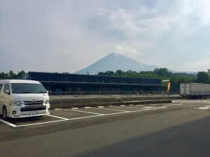 先週の朝一番の富士山