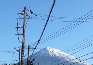 初冠雪の富士山In小泉