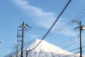 富士山に雪再び