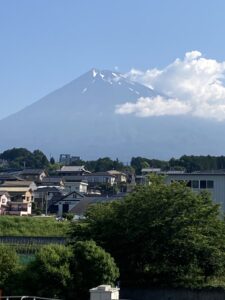 フロント工場からの今日の富士山