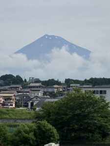 フロント工場からの今日の富士山