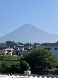 フロント工場からの今日の富士山